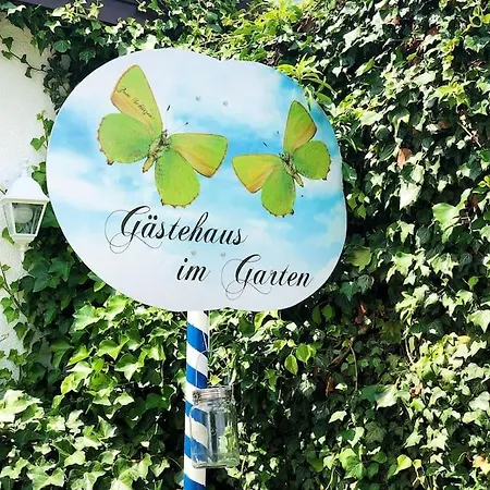 Ferienhaus Gaestehaus Im Garten Zeitlofs