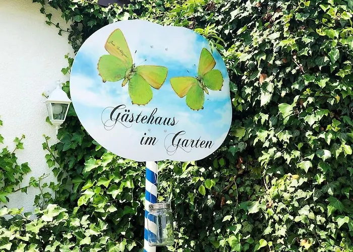 בית נופש Gaestehaus Im Garten Zeitlofs